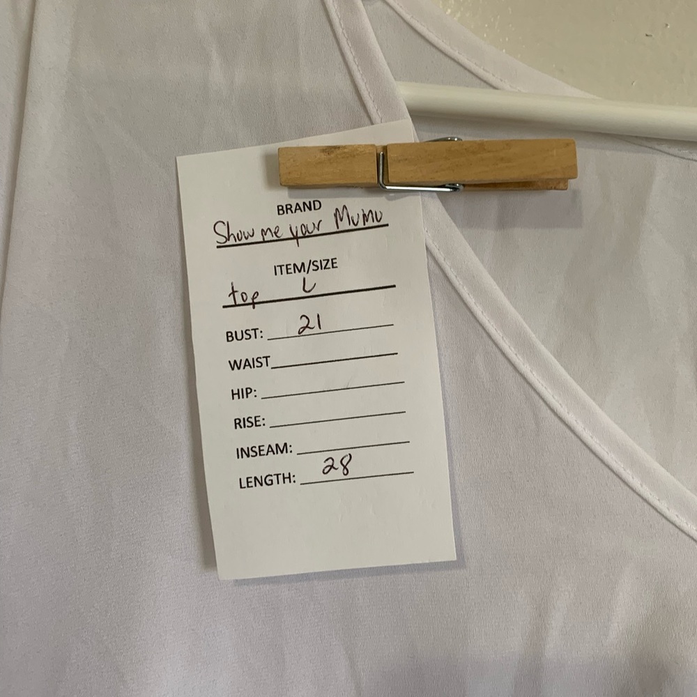 Show Me Your Mumu White V-Neck Chiffon Short Sleeve Top Large PRICE FIRM - Picture 2 of 5